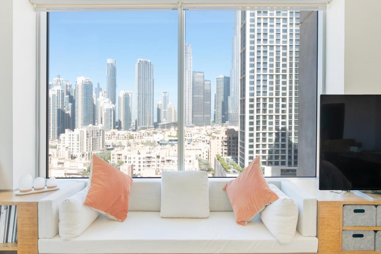Chic 2Br Apartment, Prime Location Near Dubai Mall - Allsopp&Allsopp Eksteriør bilde
