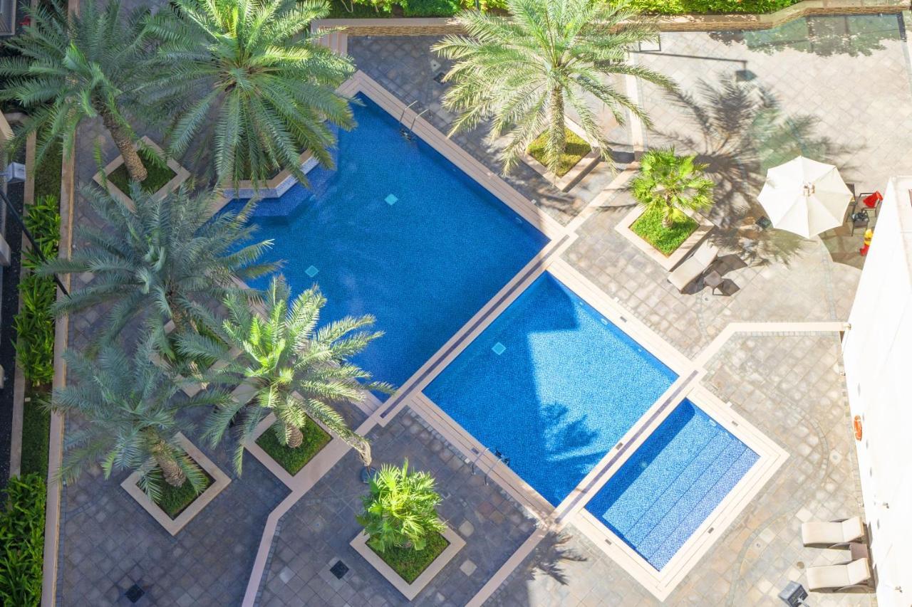 Chic 2Br Apartment, Prime Location Near Dubai Mall - Allsopp&Allsopp Eksteriør bilde